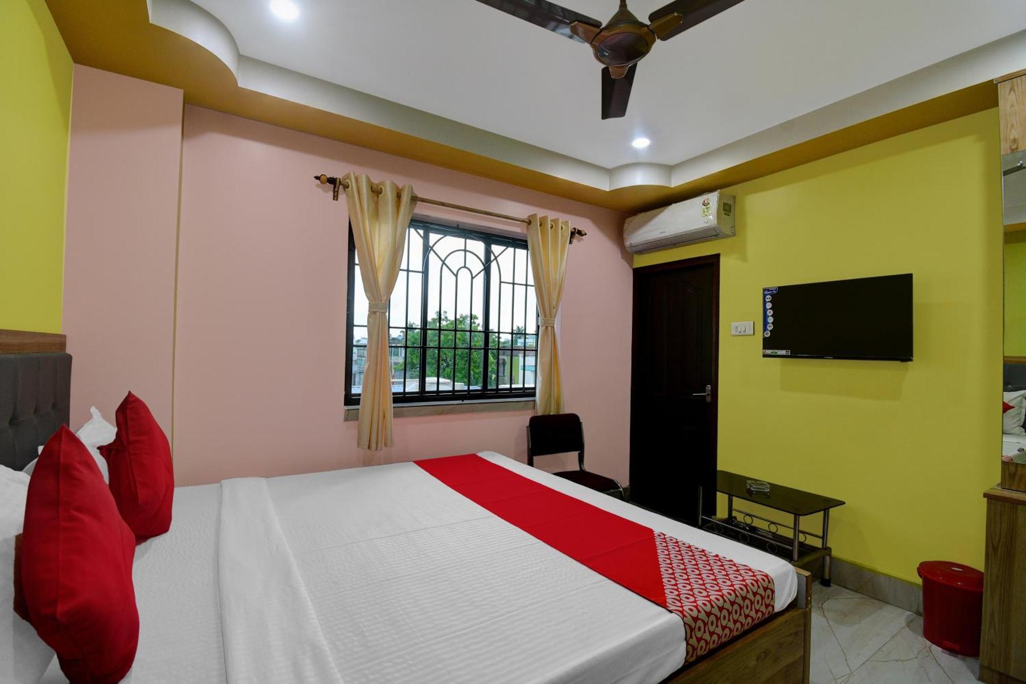 Hotel O Mahal And Restaurant Kanchrapara Calcutta Exteriör bild